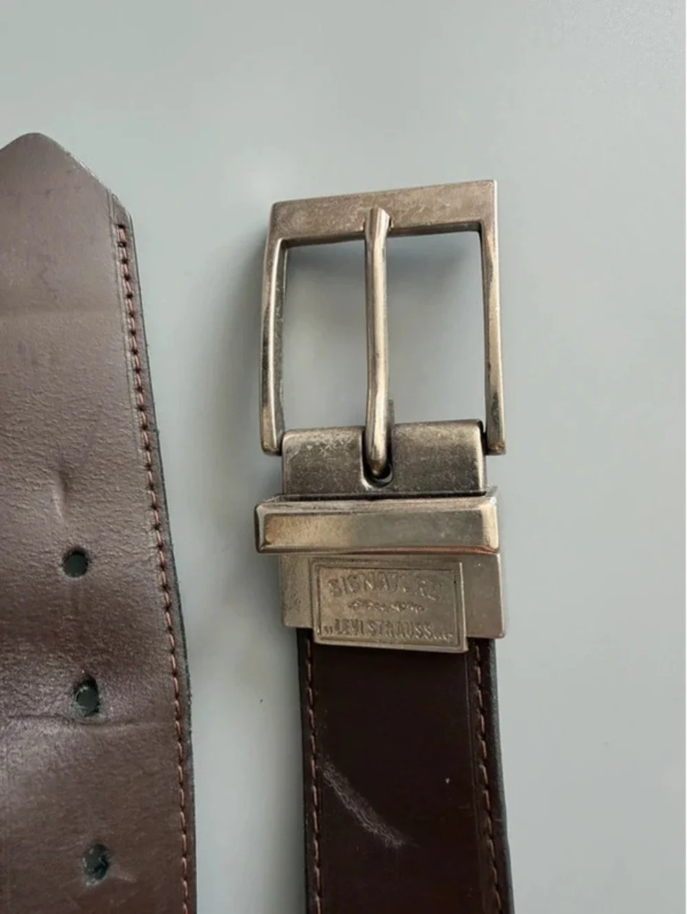 Reversible brown and black leather Levi’s belt